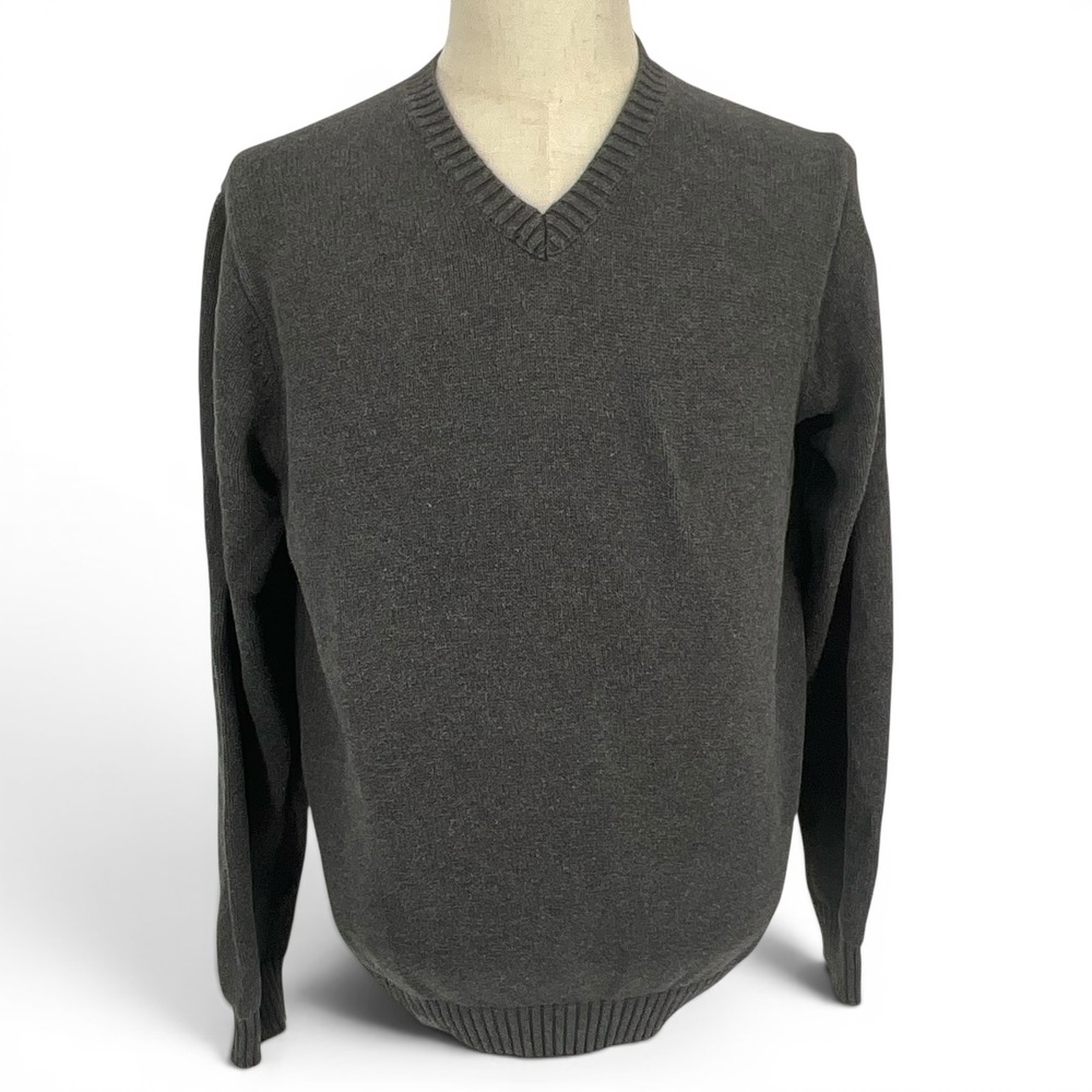 St. Johns Bay Mens V-Neck Sweater Charcoal Gray 100% Cotton Large L Long Sleeve